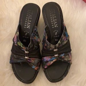 EUC Ladies Wedged Slides